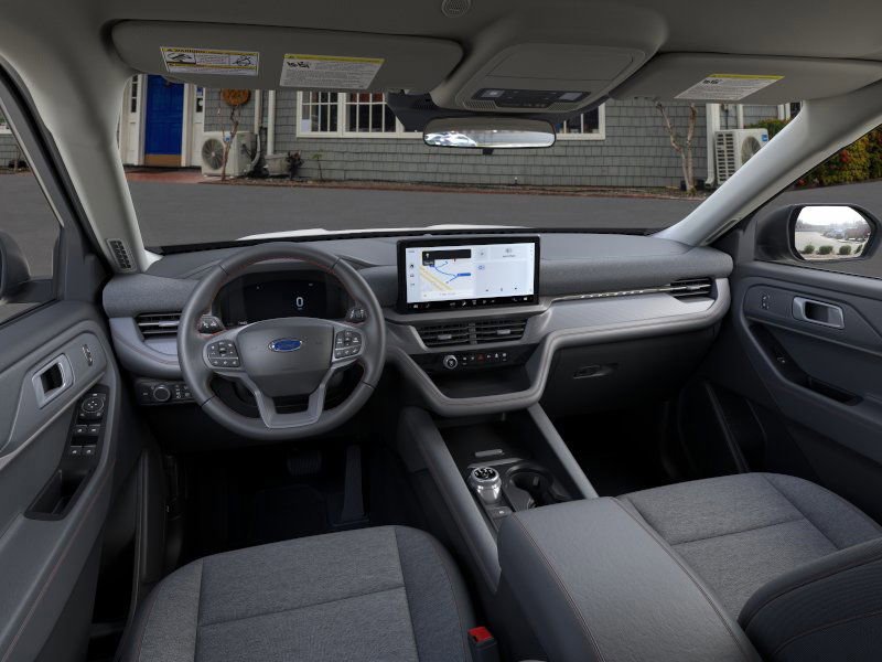 New 2025 Ford Explorer Active image 9