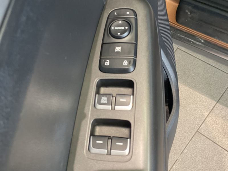 Used 2021 Kia Sportage LX image 12