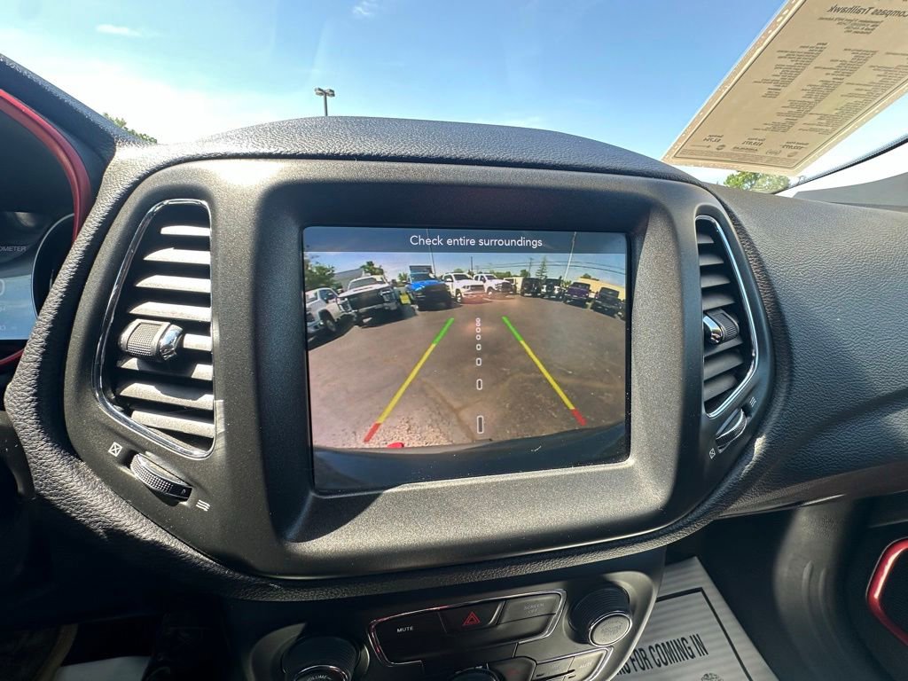 Used 2020 Jeep Compass Trailhawk w/ Leather Interior Group AWD/4WD image 21
