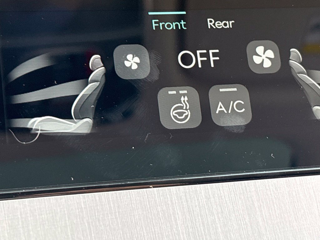 New 2027 Genesis GV70 2.5T Advanced AWD/4WD image 18