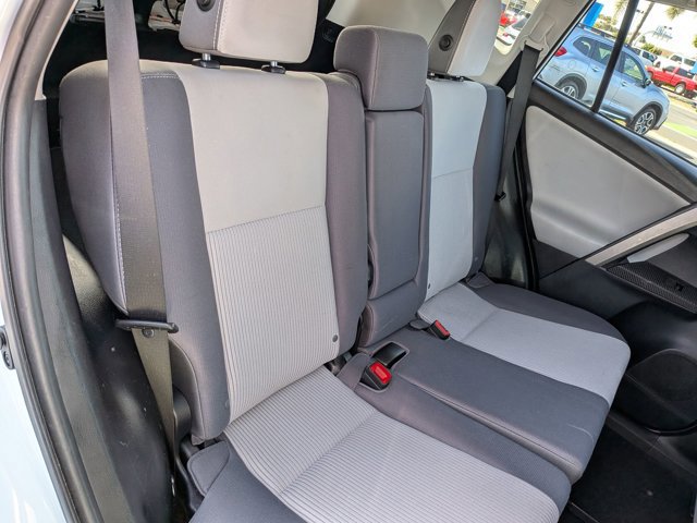 Used 2014 Toyota RAV4 XLE FWD image 17