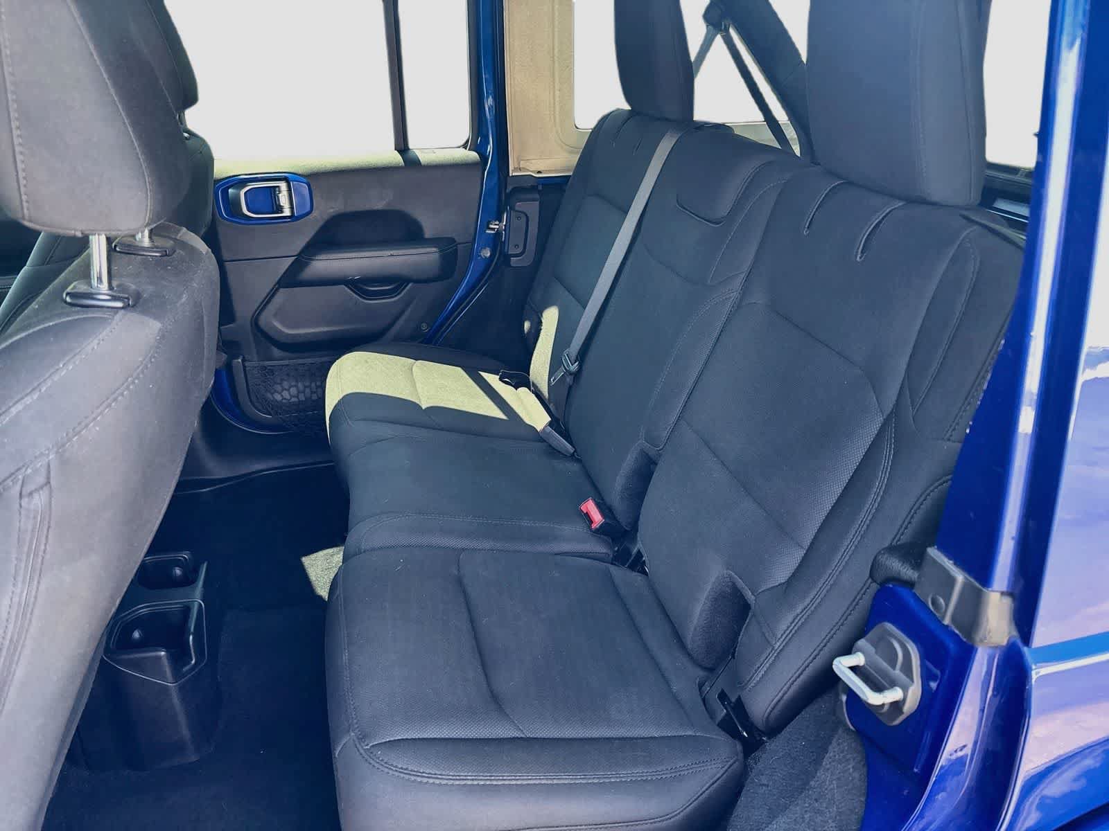 Used 2019 Jeep Wrangler Unlimited Sahara AWD/4WD image 22