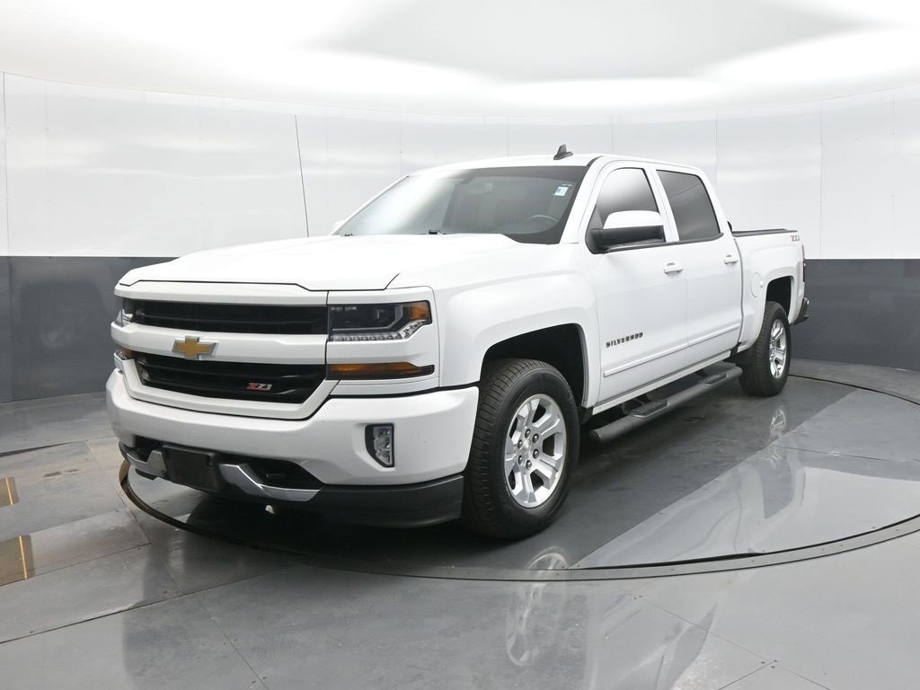 Used 2018 Chevrolet Silverado 1500 LT w/ All Star Edition image 3