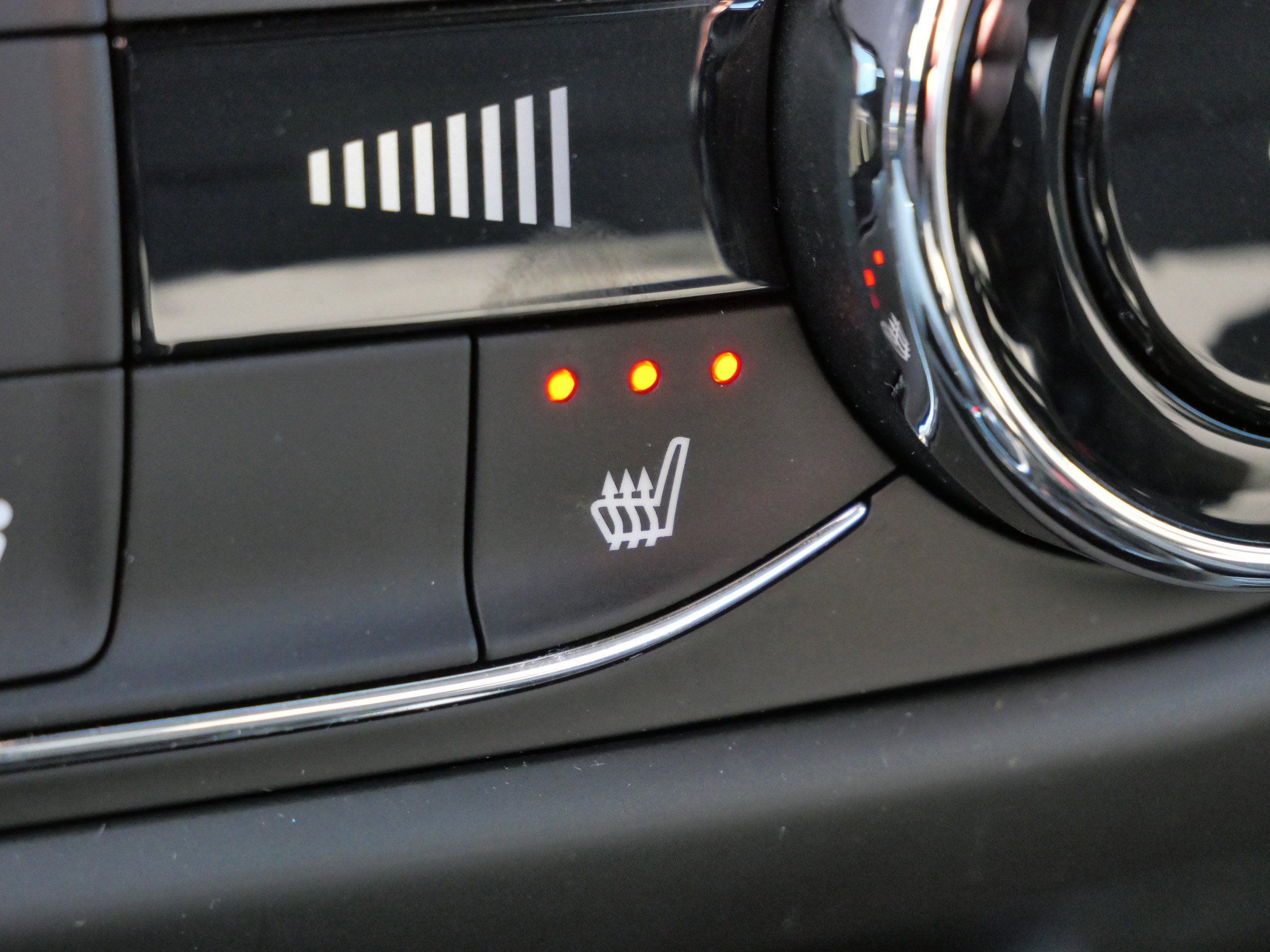 Used 2023 Chevrolet TrailBlazer RS w/ Convenience Package image 30