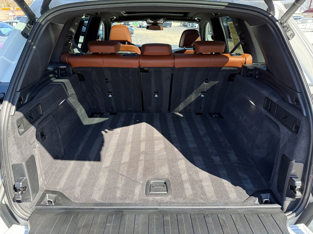 Certified 2026 BMW X5 xDrive40i w/ M Sport Package image 37
