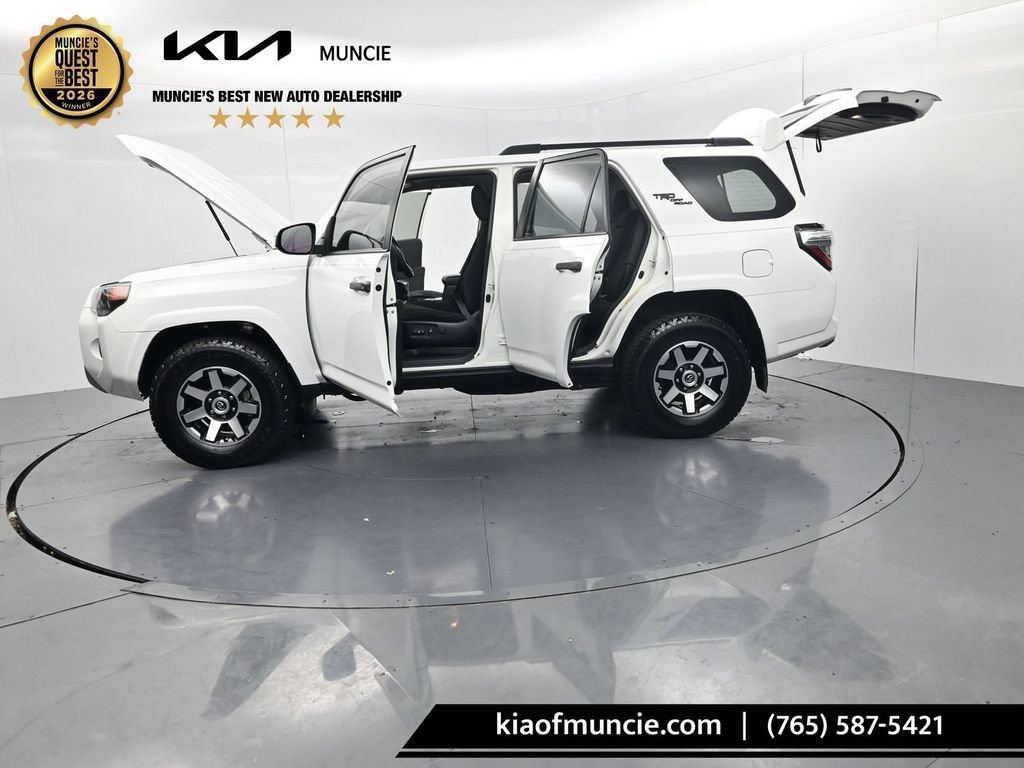 Used 2021 Toyota 4Runner TRD Off-Road AWD/4WD image 56