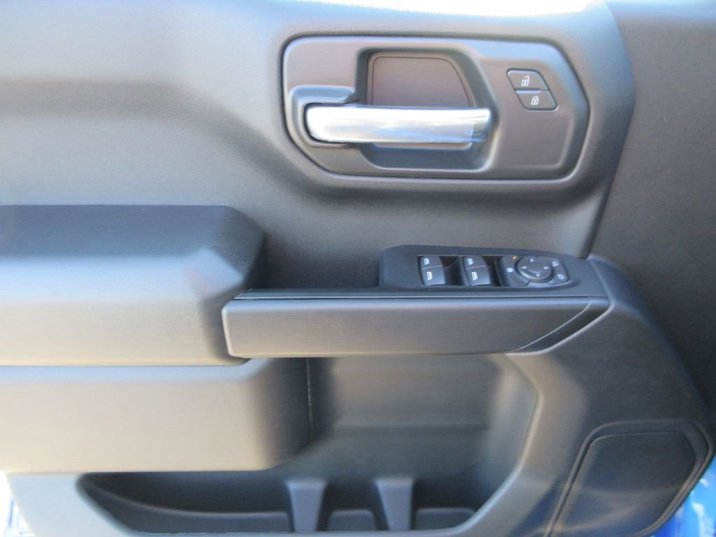 New 2026 Chevrolet Silverado 1500 Custom w/ Turbomax Blackout Package image 23