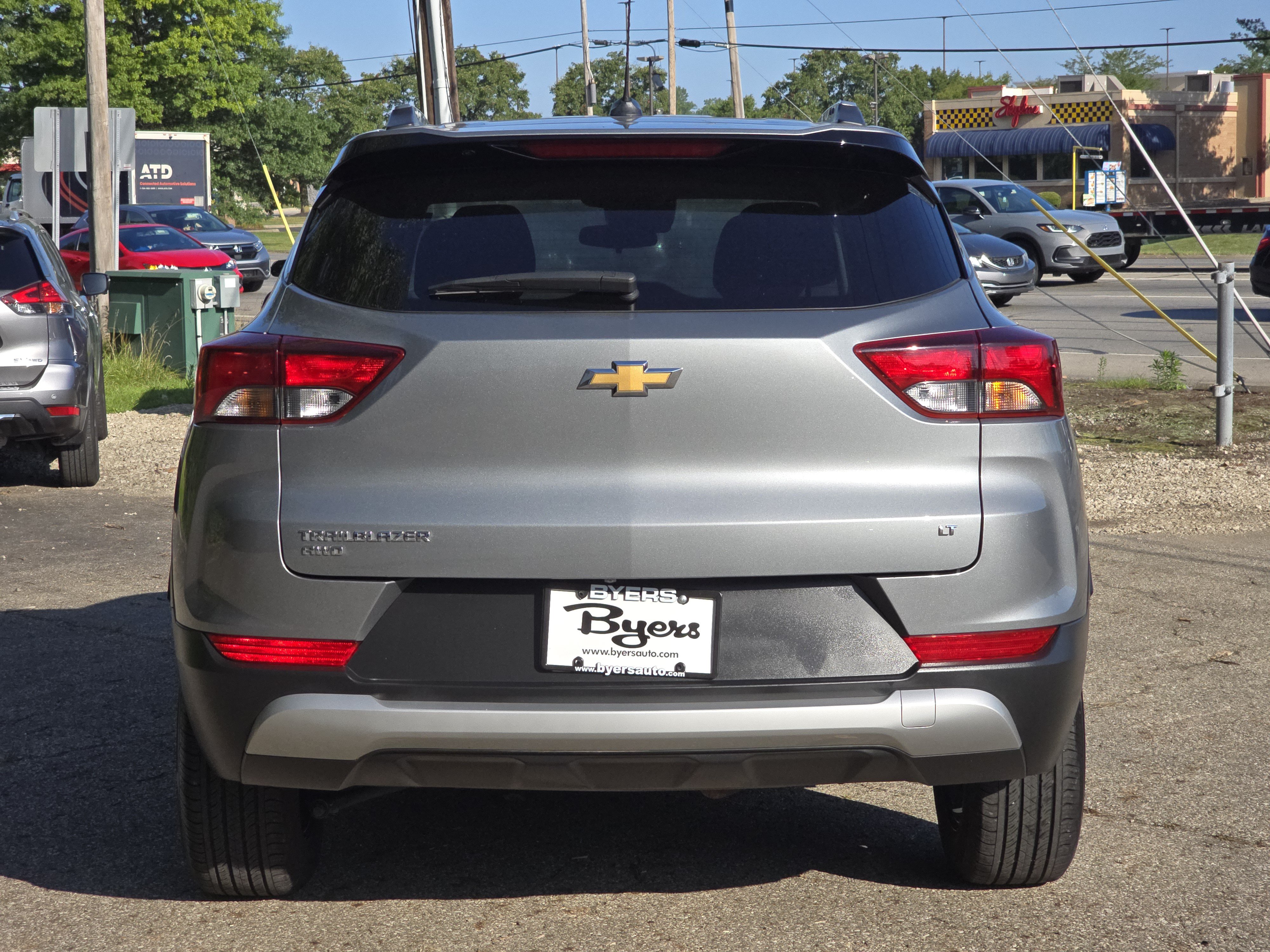 Used 2025 Chevrolet TrailBlazer LT AWD/4WD image 6