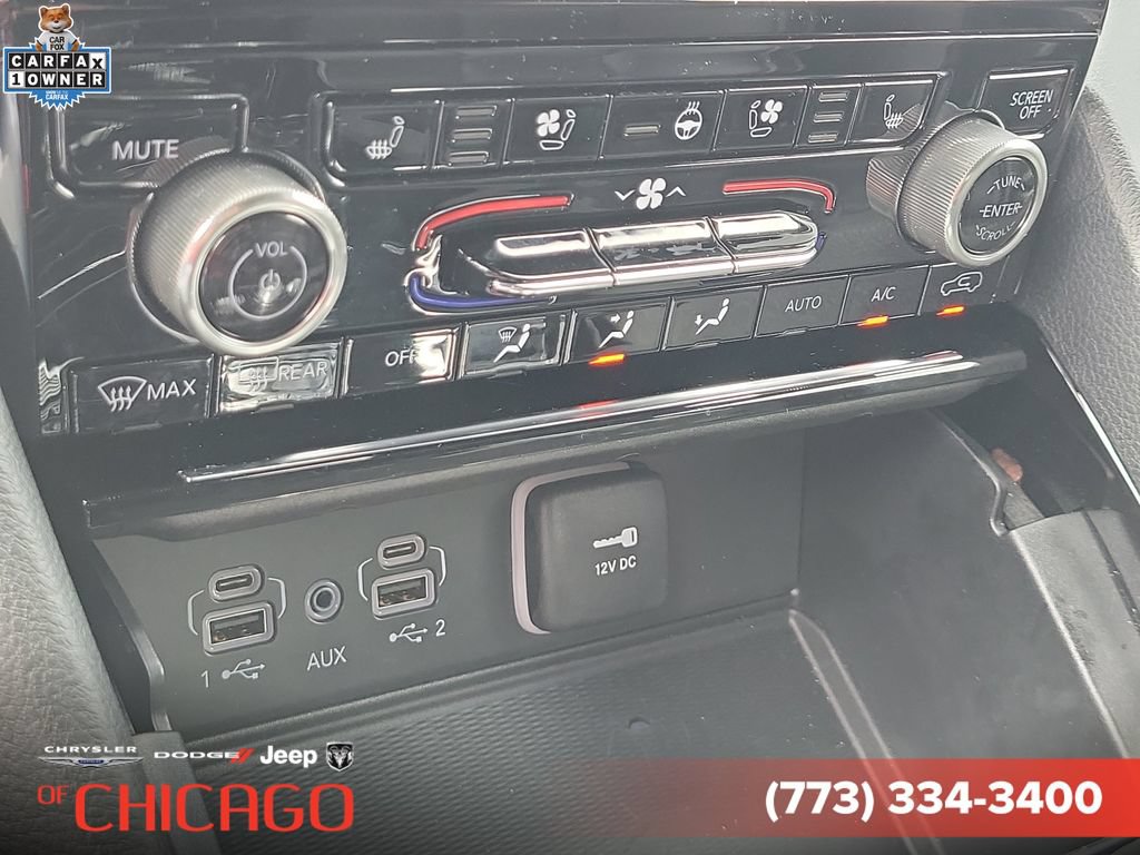 Used 2024 Jeep Grand Cherokee Overland w/ Luxury Tech Group IV AWD/4WD image 35