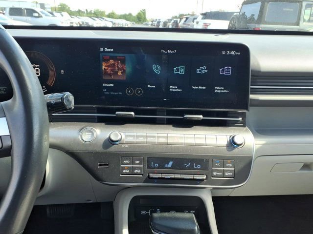Used 2025 Hyundai Kona SEL FWD image 7