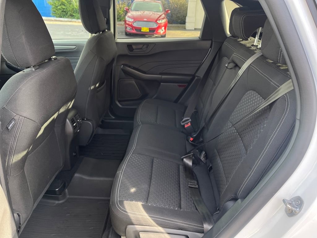 Used 2025 Ford Escape Active image 17