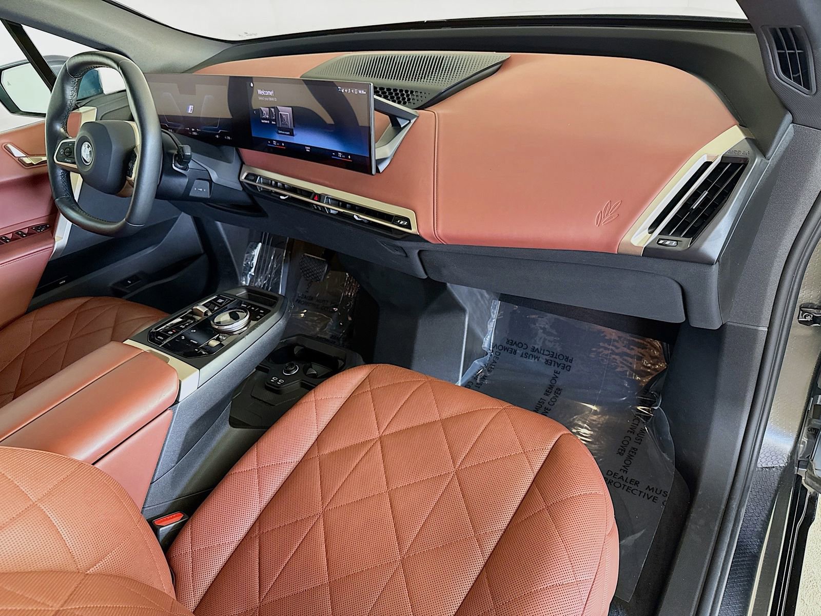 Used 2023 BMW iX xDrive50 w/ Sport Package image 30