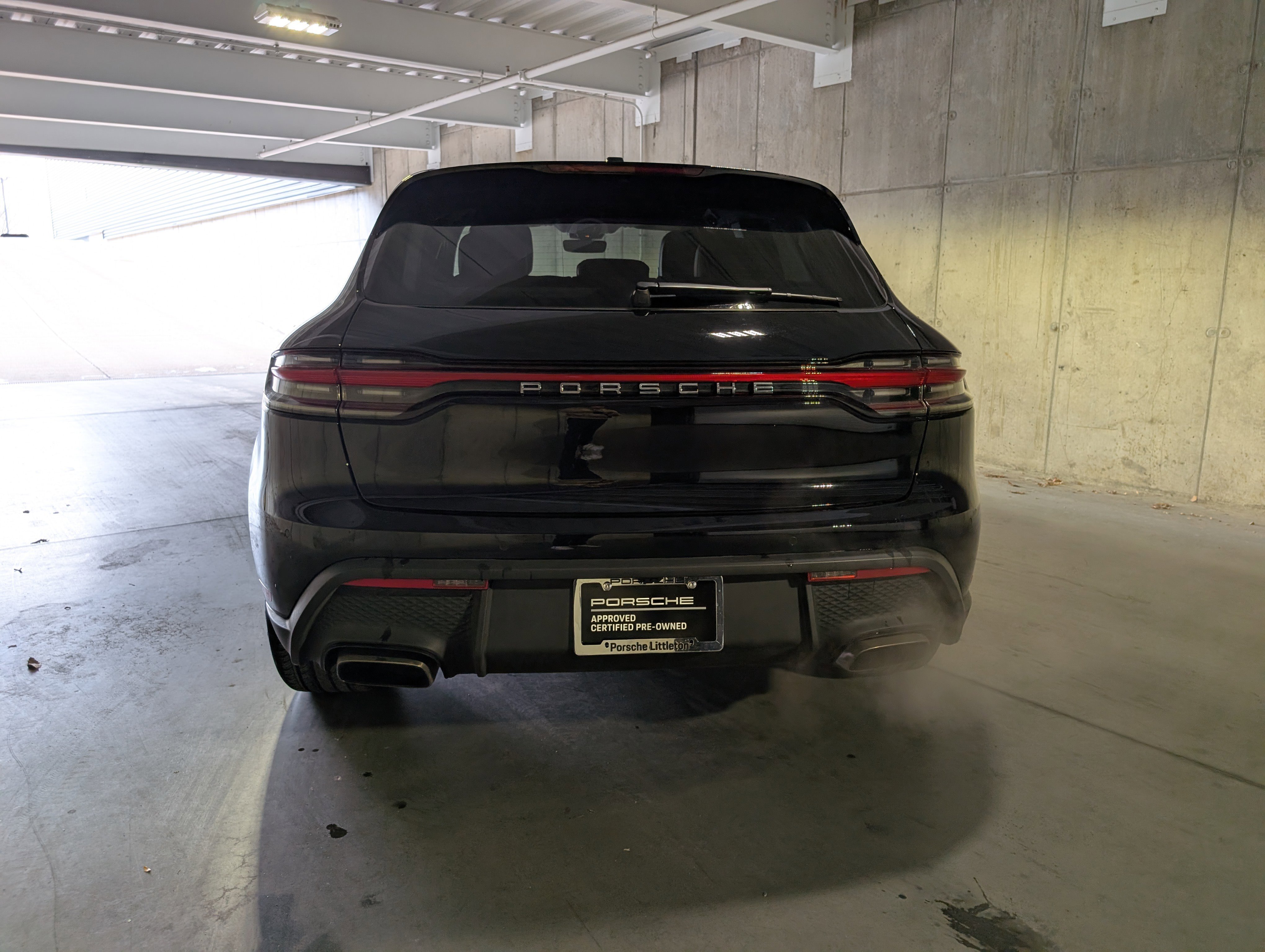 Used 2024 Porsche Macan image 8