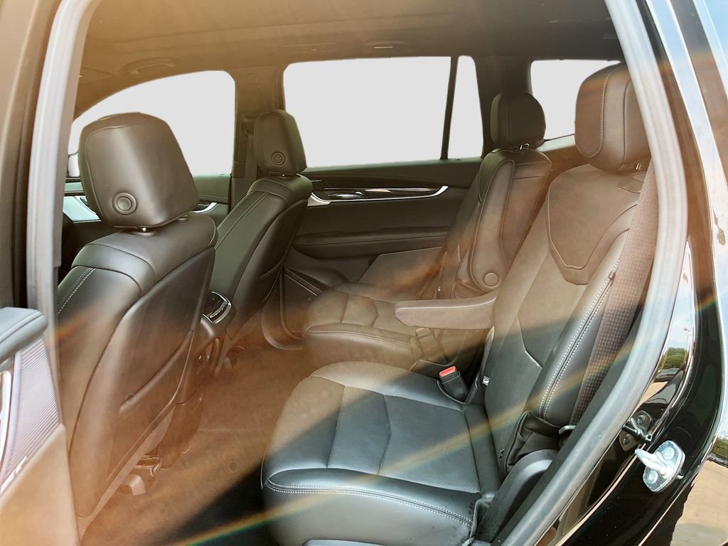 Used 2024 Cadillac XT6 Premium Luxury w/ LPO, Floor Liner Package image 25
