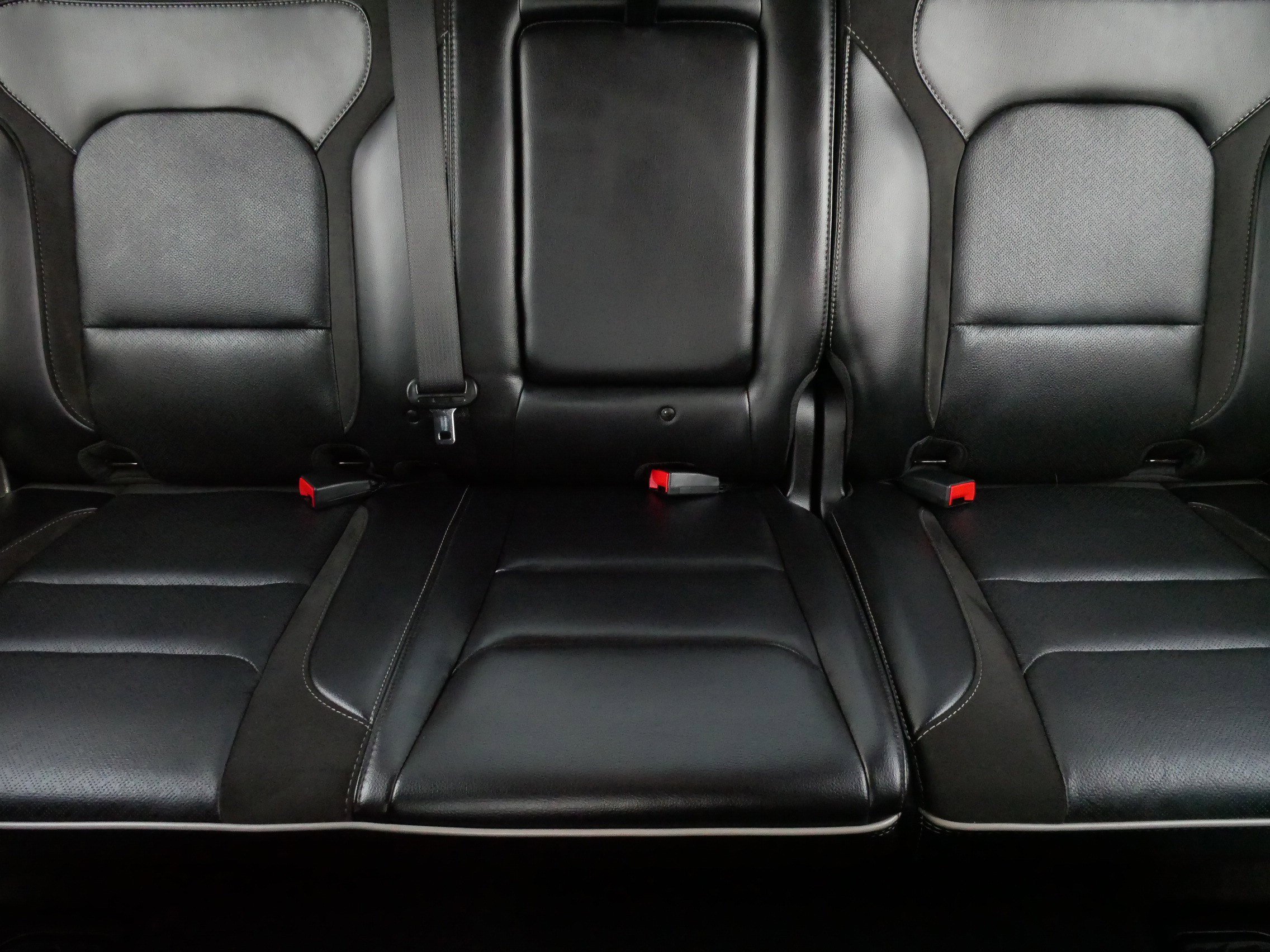 Used 2023 RAM 1500 Laramie image 13