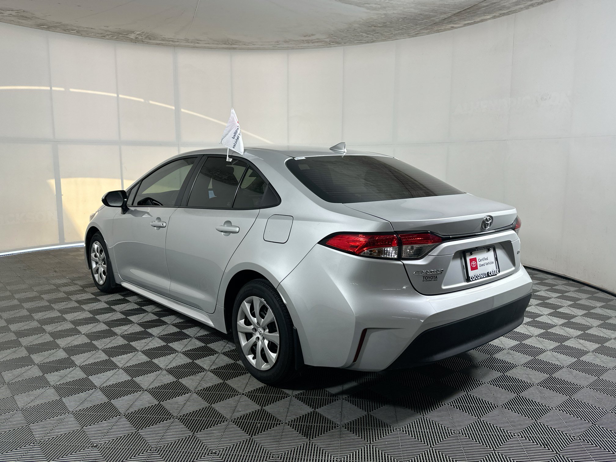 Certified 2026 Toyota Corolla LE FWD image 5