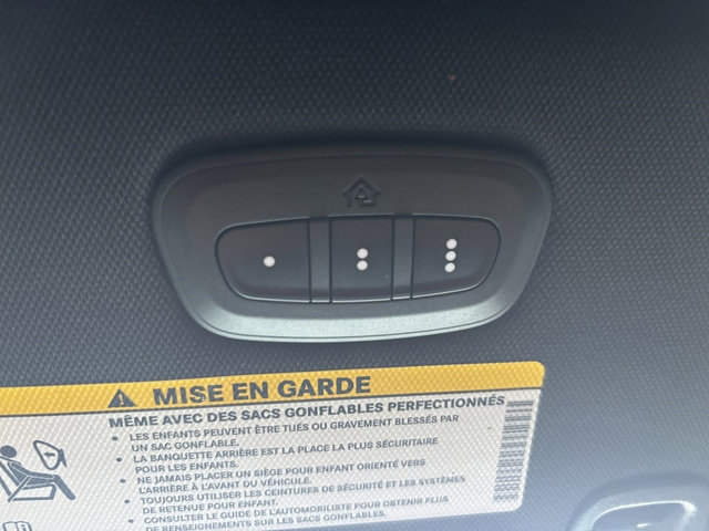 Used 2020 Chrysler Pacifica Touring w/ Advanced Safetytec Group image 28