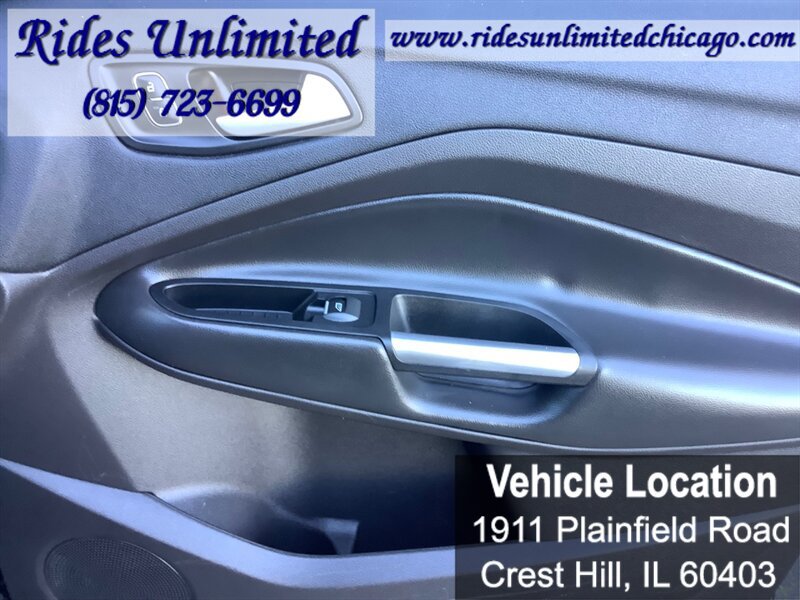 Used 2017 Ford Escape Titanium image 30