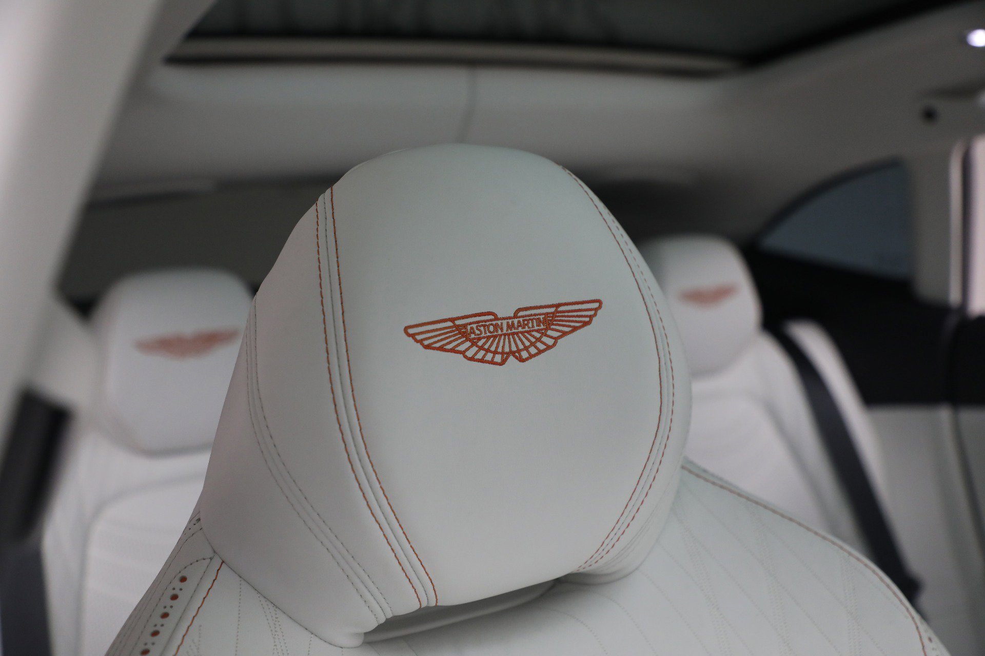 Used 2024 Aston Martin DBX 707 image 28