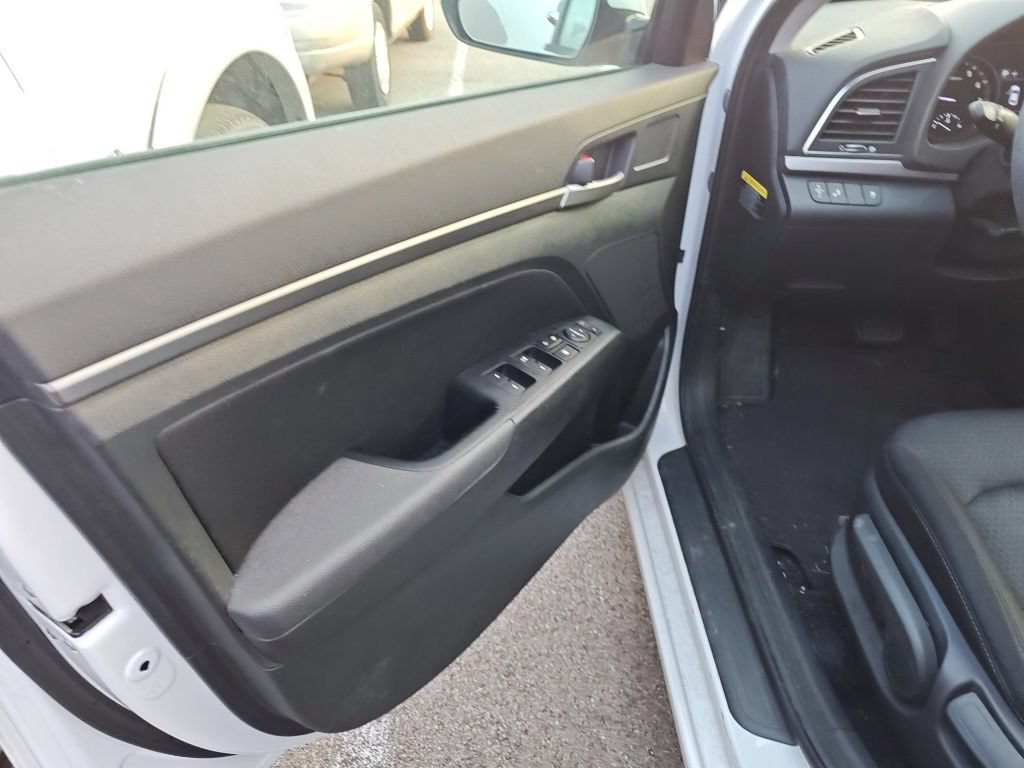 Used 2018 Hyundai Elantra SEL FWD image 6