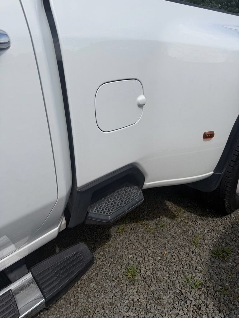 Used 2023 GMC Sierra 3500 Denali AWD/4WD image 23