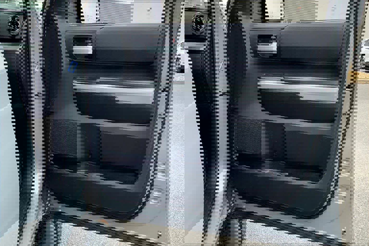 Used 2020 Toyota Tundra SR5 w/ SR5 Leather Package image 22