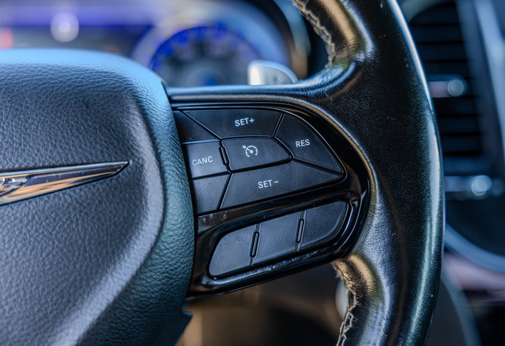 Used 2022 Chrysler 300 S RWD image 17