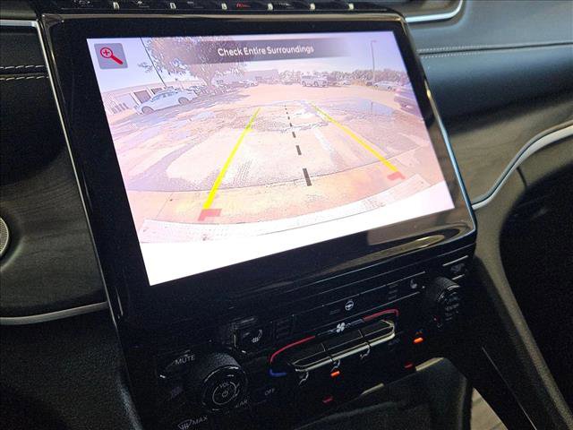 Used 2022 Jeep Grand Cherokee L Limited w/ Trailer Tow Group (B) image 11