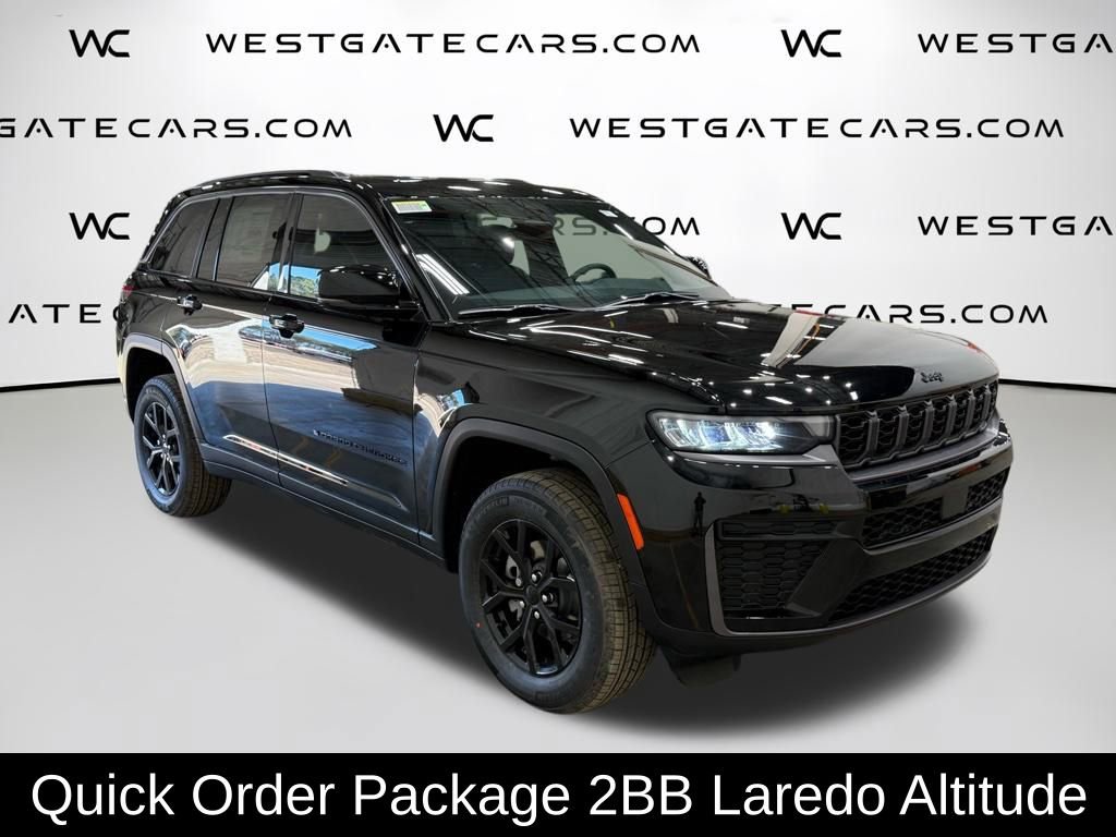 New 2026 Jeep Grand Cherokee Laredo image 4