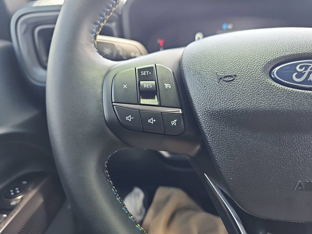 Used 2025 Ford Maverick Lobo AWD/4WD image 21