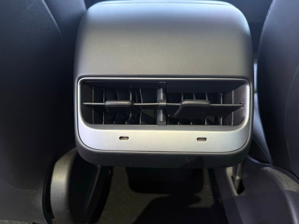 Used 2020 Tesla Model 3 Standard Range Plus image 12