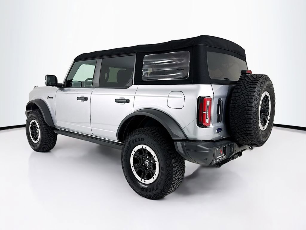 Used 2022 Ford Bronco Badlands image 3