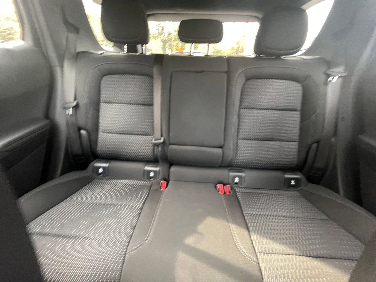 Used 2025 Chevrolet Equinox LT image 34