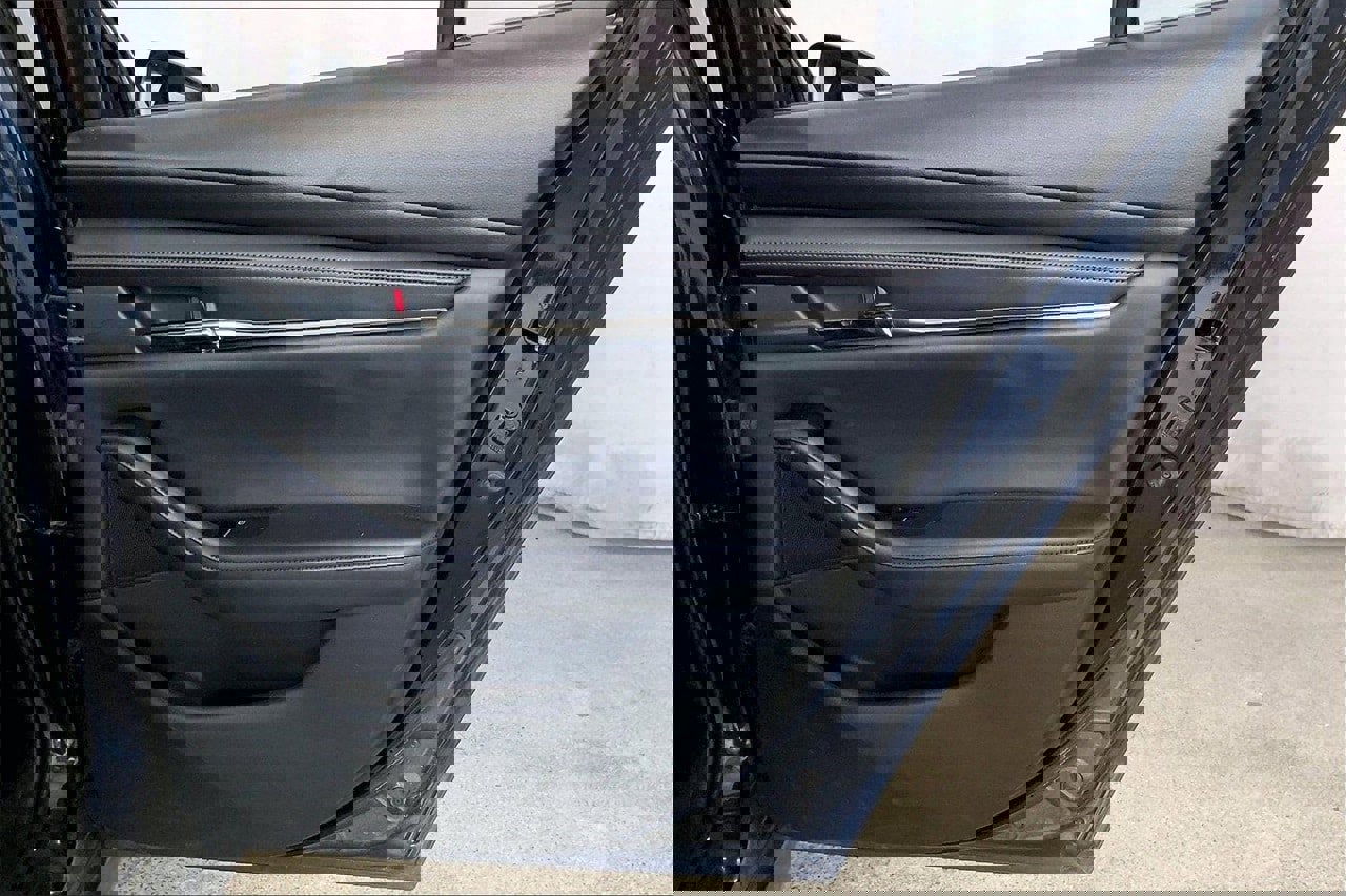 Used 2019 MAZDA MAZDA3 AWD Sedan w/ Preferred Package image 23