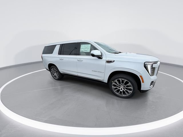New 2026 GMC Yukon XL Denali w/ Denali Reserve Package image 2