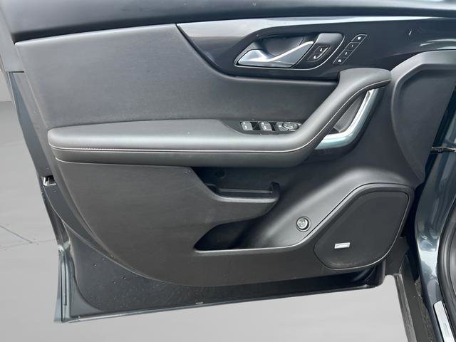 Used 2020 Chevrolet Blazer Premier w/ Driver Confidence II Package image 10