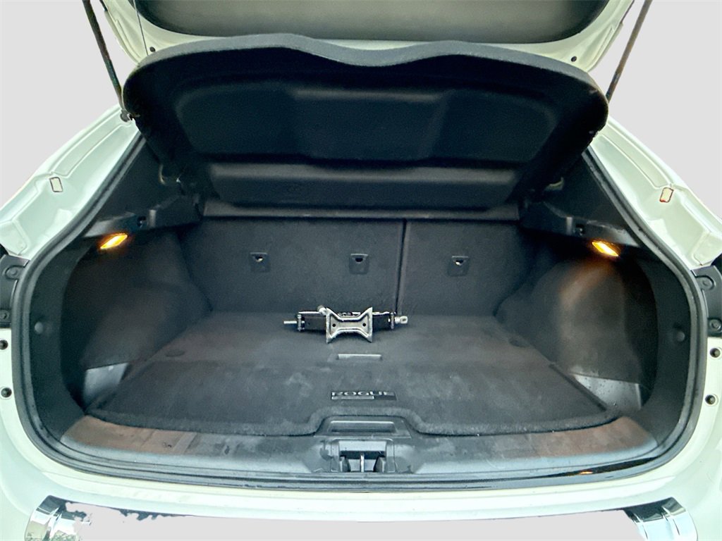 Used 2019 Nissan Rogue Sport S image 25