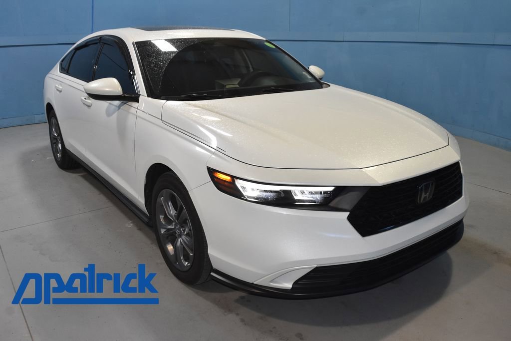 Used 2023 Honda Accord EX image 1
