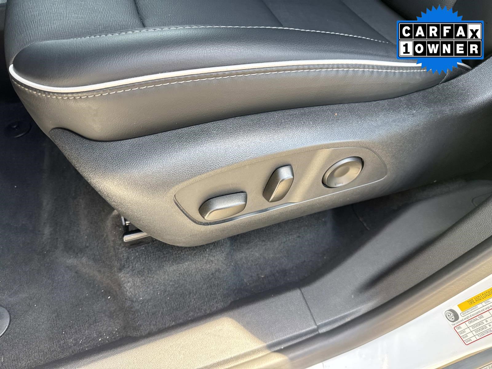 Used 2025 Buick Enclave Preferred FWD image 24