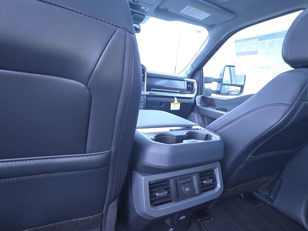 New 2025 Ford F350 Lariat w/ FX4 Off-Road Package image 23