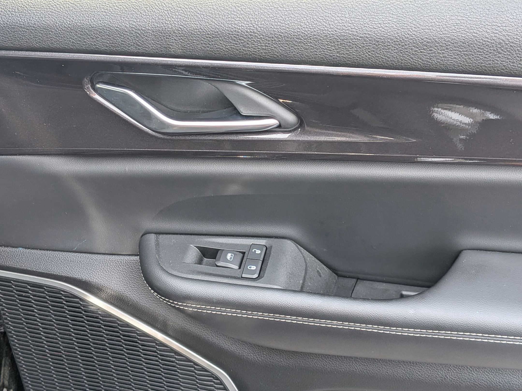 Certified 2021 Jeep Grand Cherokee L Laredo w/ Luxury Tech Group I RWD image 34