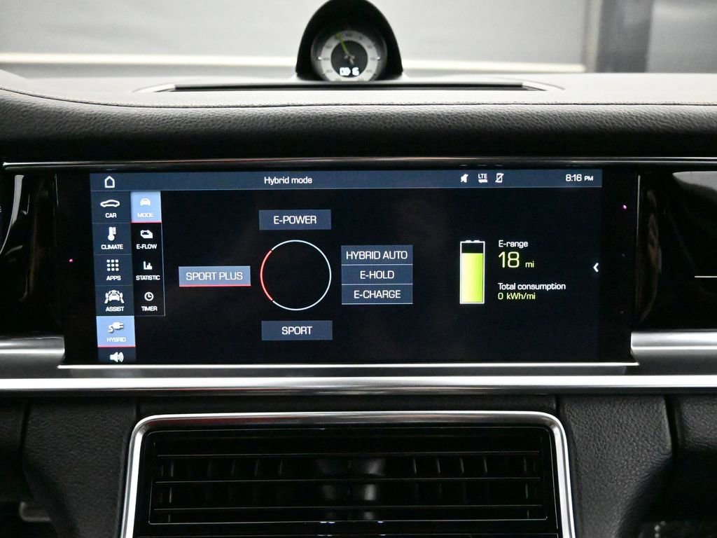 Used 2020 Porsche Panamera 4 image 42