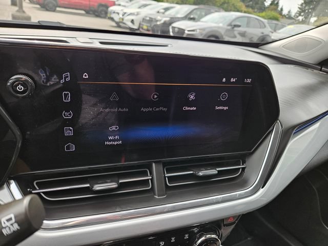 Used 2025 Chevrolet Trax LT FWD image 29