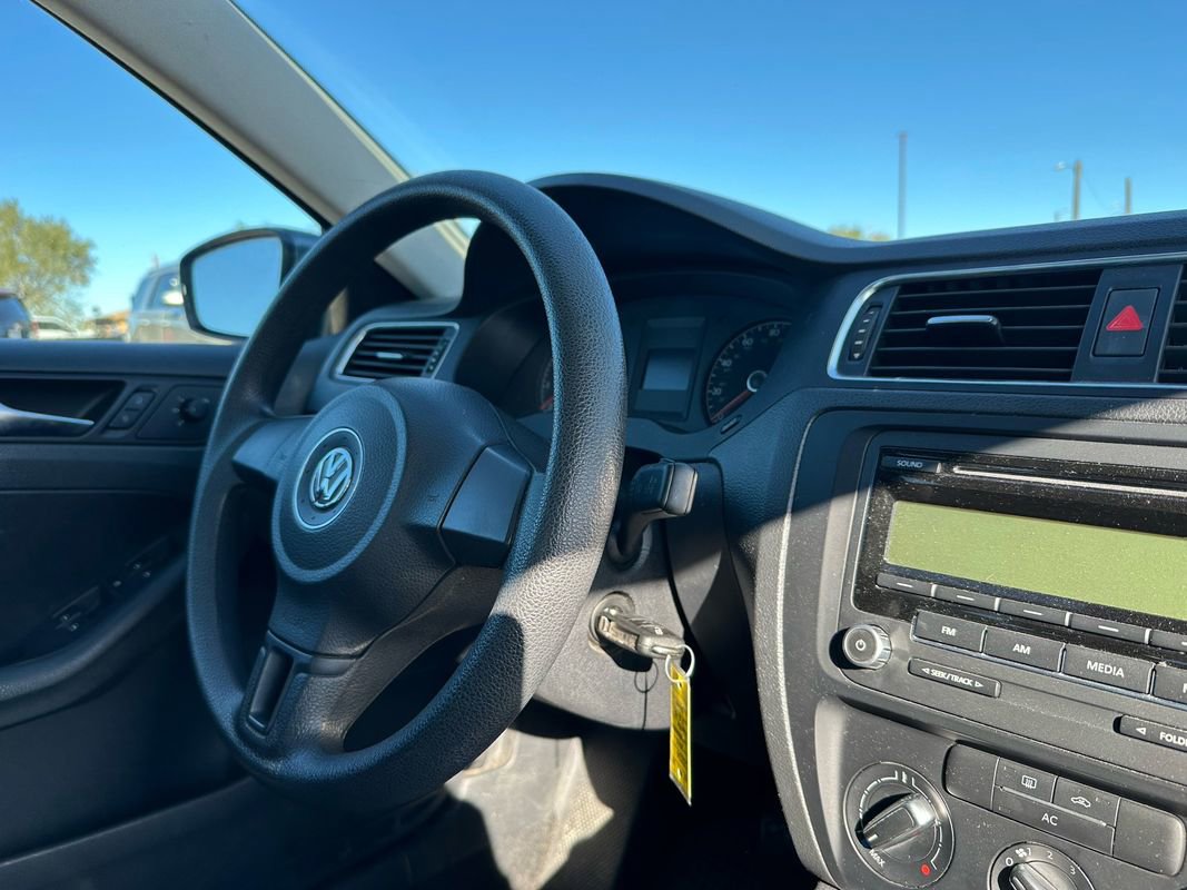 Used 2011 Volkswagen Jetta SE image 18