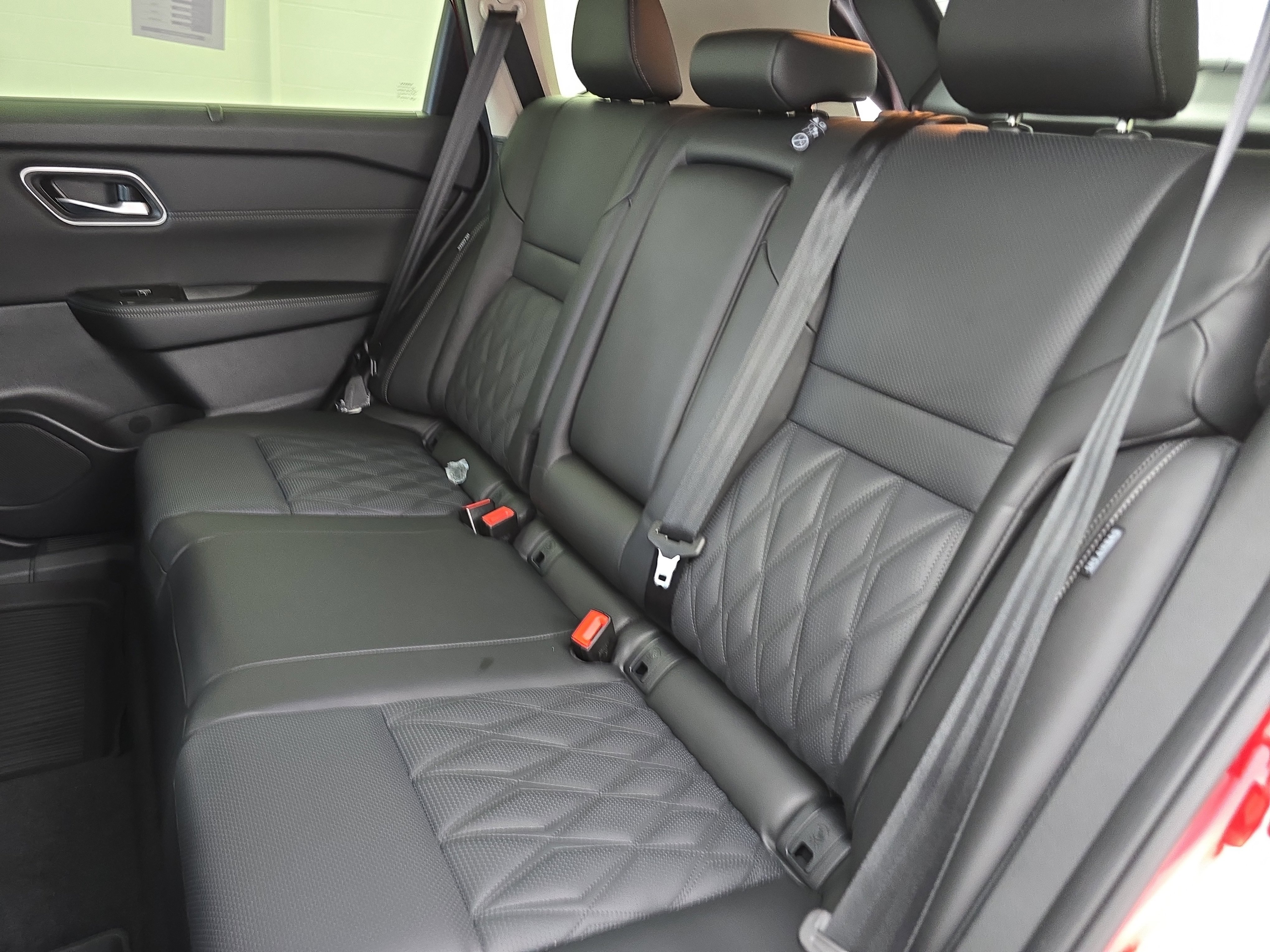 New 2026 Nissan Rogue Platinum image 14