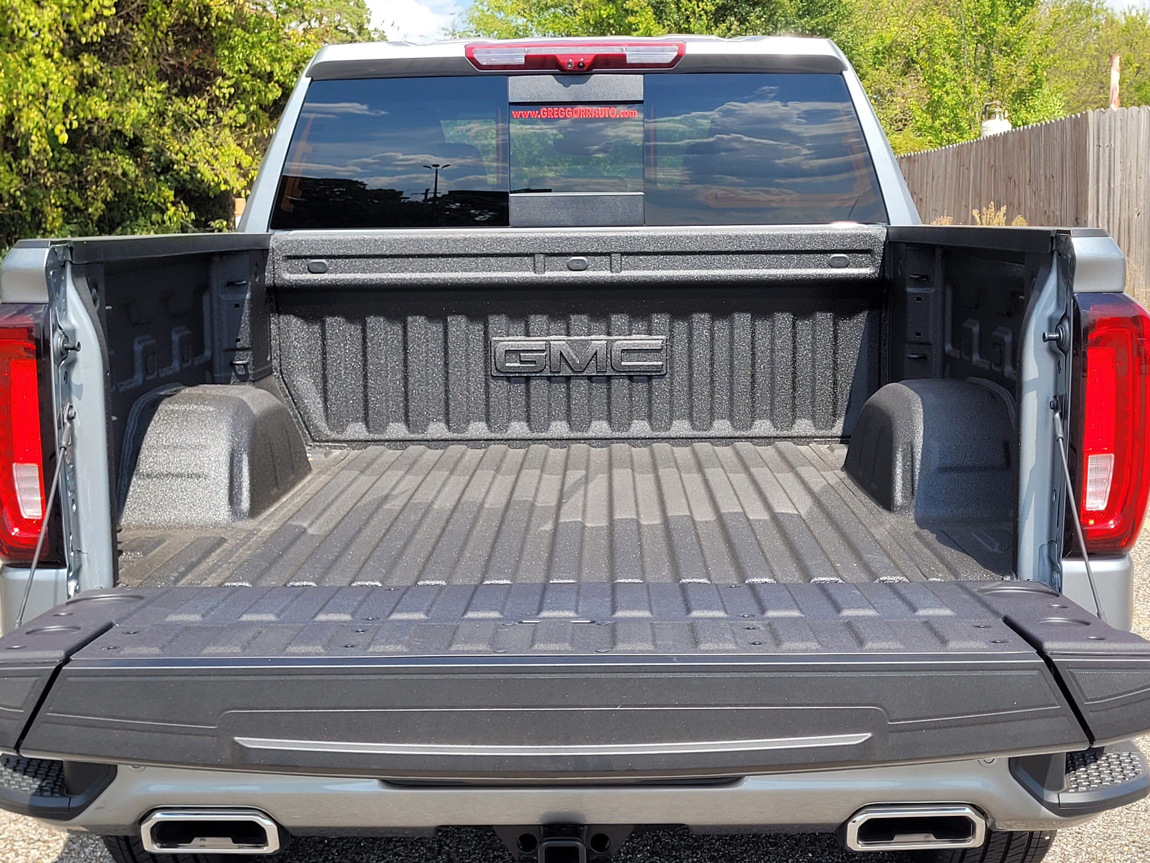 New 2026 GMC Sierra 1500 Denali w/ Denali Reserve Package AWD/4WD image 9