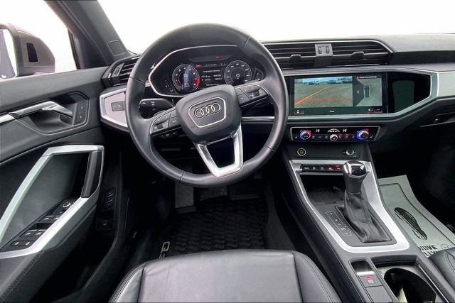 Used 2023 Audi Q3 2.0T Premium Plus w/ Premium Plus Package image 5