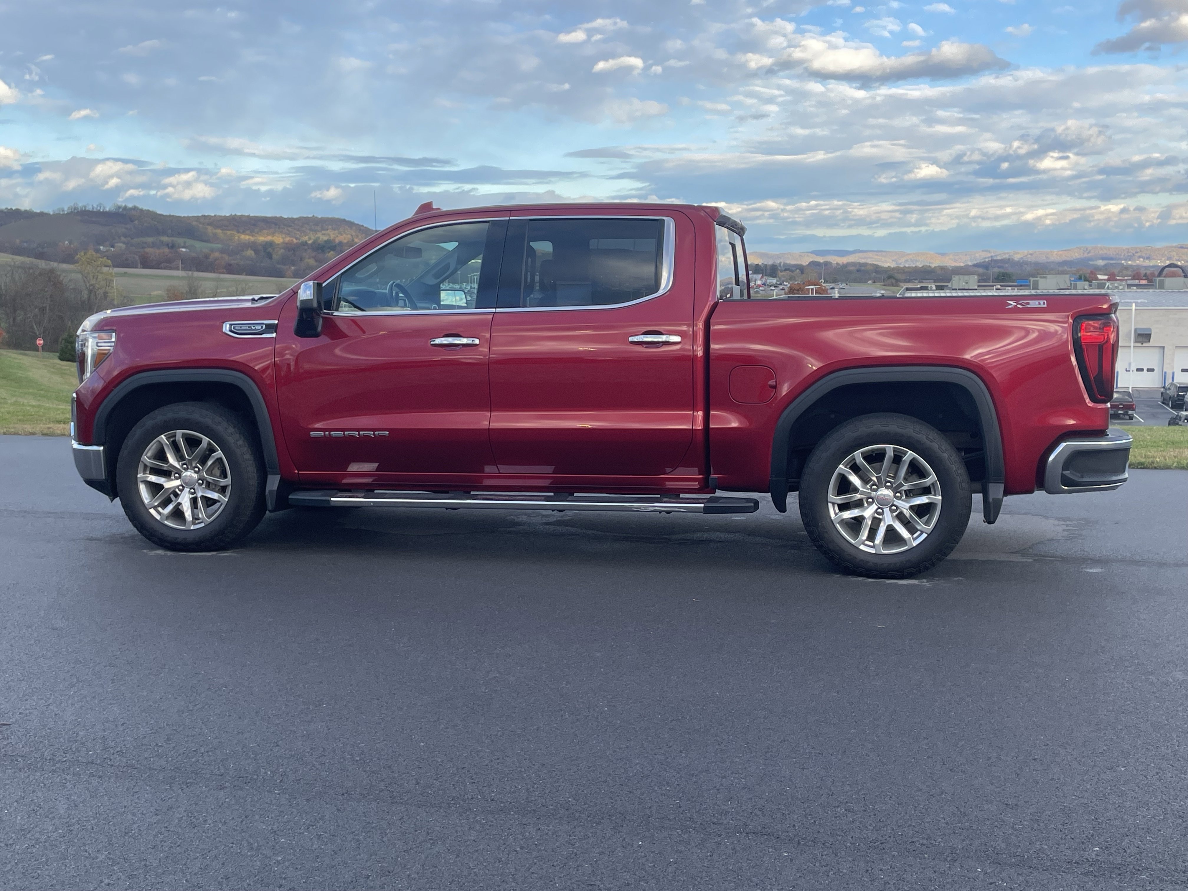 Used 2022 GMC Sierra 1500 SLT w/ SLT Premium Plus Package image 7
