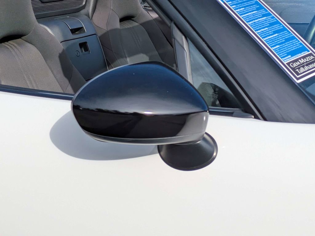 Used 2017 MAZDA MX-5 Miata Sport image 18