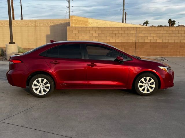 Used 2024 Toyota Corolla LE image 3